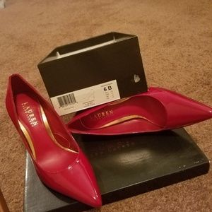 Shoes size 6